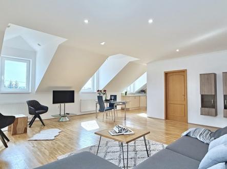 Prodej bytu, 3+kk, 109 m²