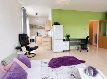 Pronájem bytu, 1+kk, 38 m²