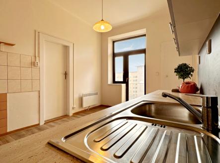 Pronájem bytu, 2+1, 83 m²