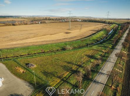 Prodej pozemku pro komerční výstavbu, 3 300 m²