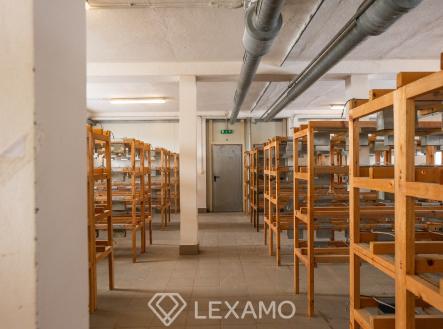 Pronájem - komerční objekt, výroba, 200 m²