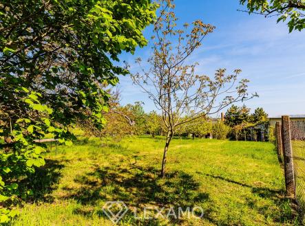 Prodej pozemku, zahrada, 877 m² obrázek