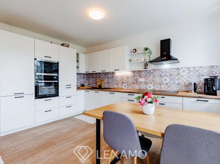 Prodej bytu, 3+kk, 77 m²