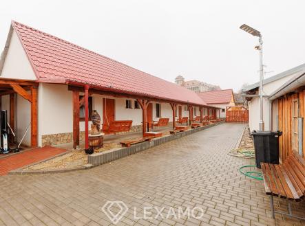 Pronájem bytu, 2+kk, 75 m²