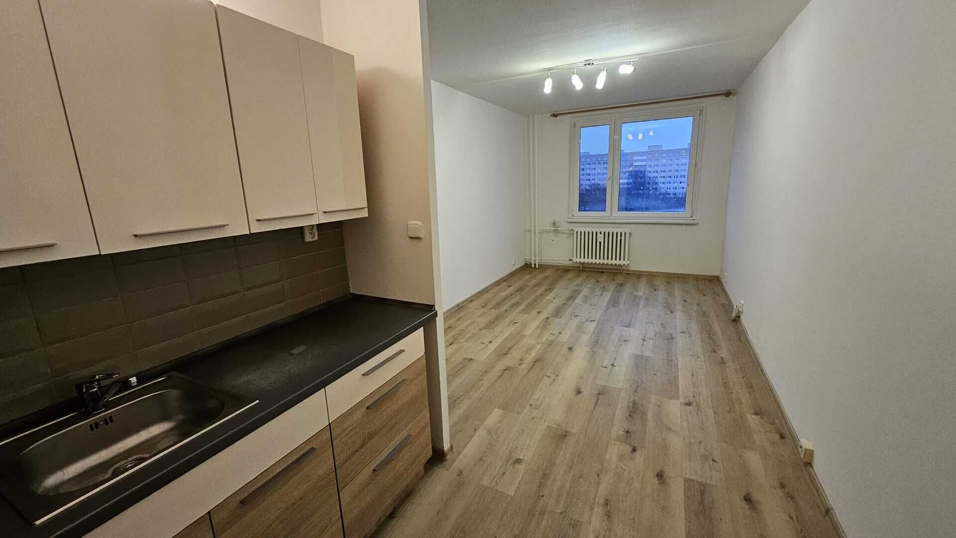 Pronájem bytu 2+kk v ulici Kpt. Jaroše v Mostě