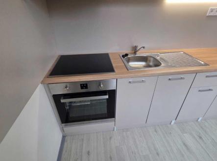 Pronájem bytu, 3+1, 75 m²