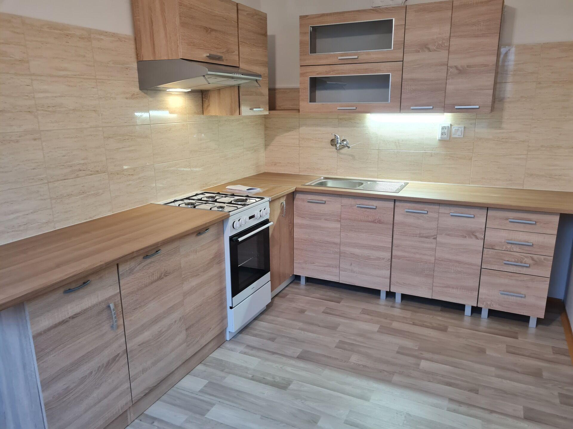 Pronájem bytu 3+1 v ulici Růžová v Mostě