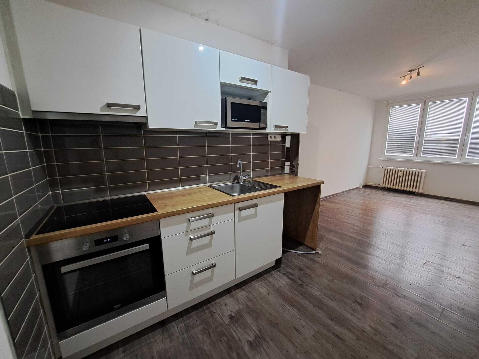 Pronájem bytu 2+kk v ulici Šeříková v Mostě