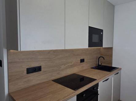 Pronájem bytu, 2+1, 53 m²