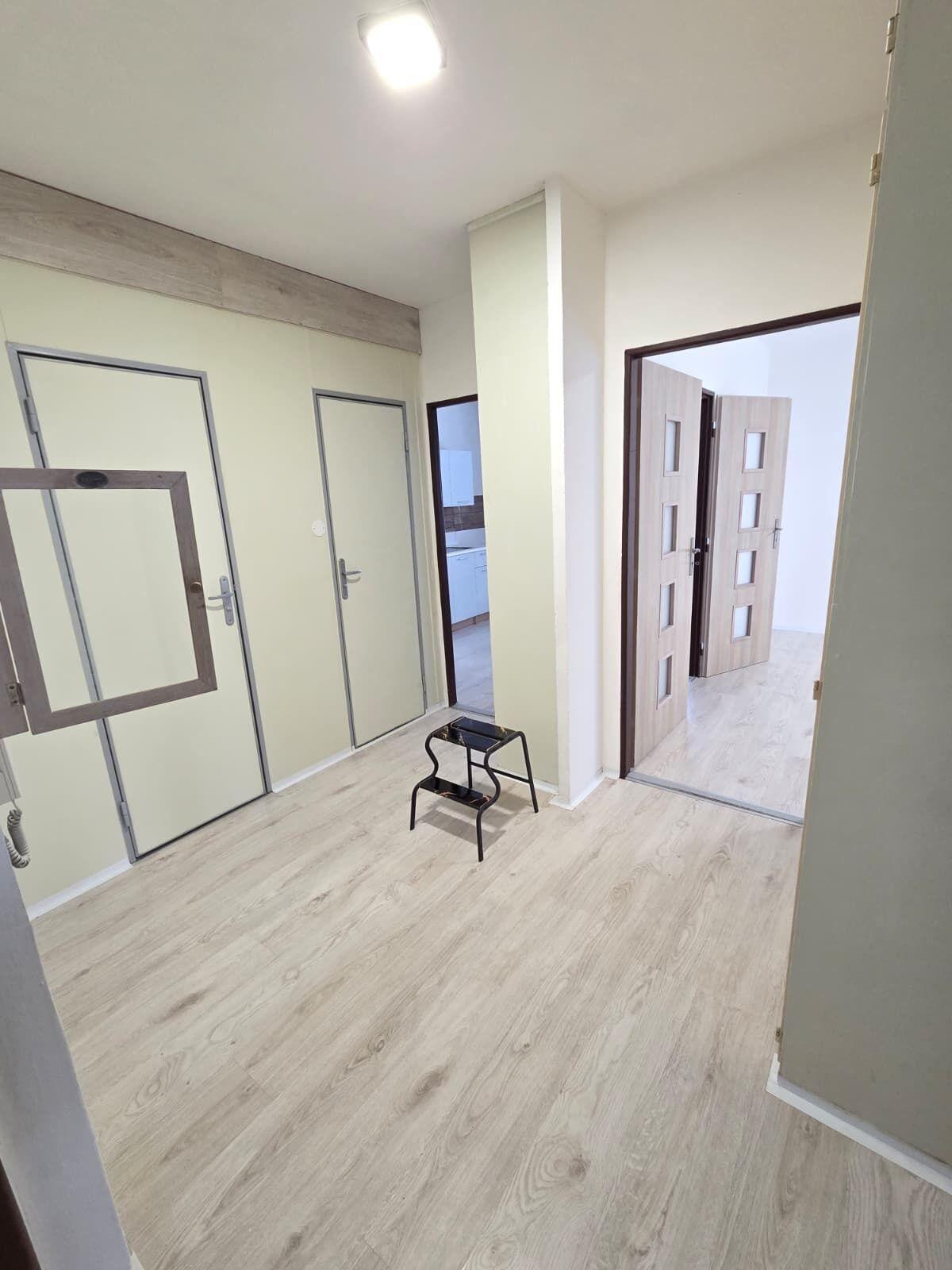 Pronájem bytu 3+1+L v ulici Okružní v Mostě