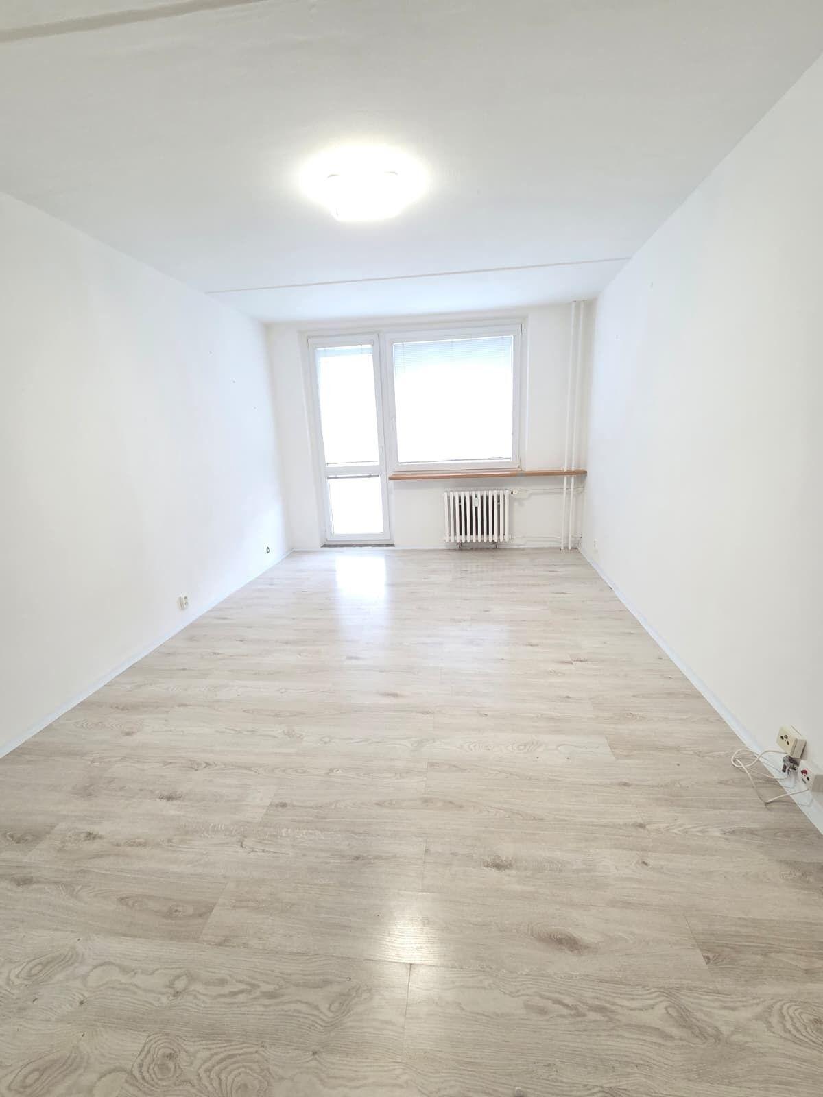 Pronájem bytu 3+1+L v ulici Okružní v Mostě