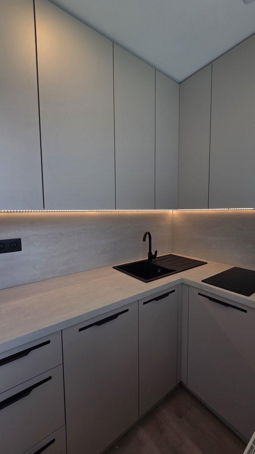 Pronájem nadstandartně zrekonstruovaného bytu 1+1+L v ulici Moskevská v Mostě