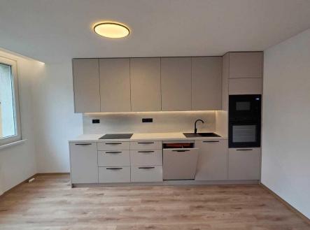 Pronájem bytu, 3+kk, 67 m²