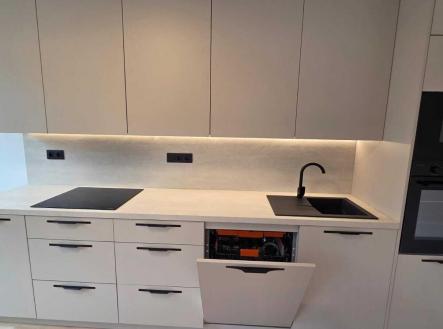 Pronájem bytu, 3+kk, 67 m²