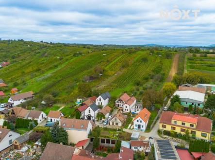 Prodej komerčního objektu, jiný, 215 m²