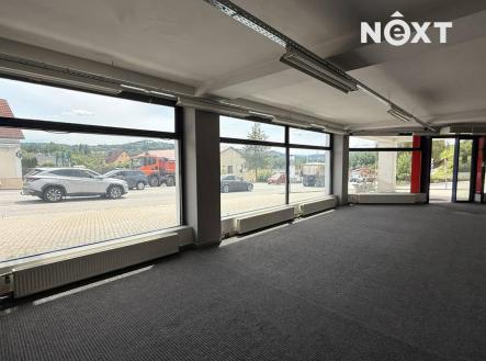 Pronájem komerčního objektu, obchodní centrum, 737 m²