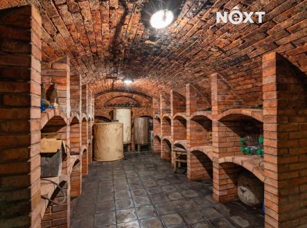 Prodej komerčního objektu, jiný, 215 m²