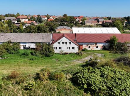 Prodej pozemku pro komerční výstavbu, 7 651 m²
