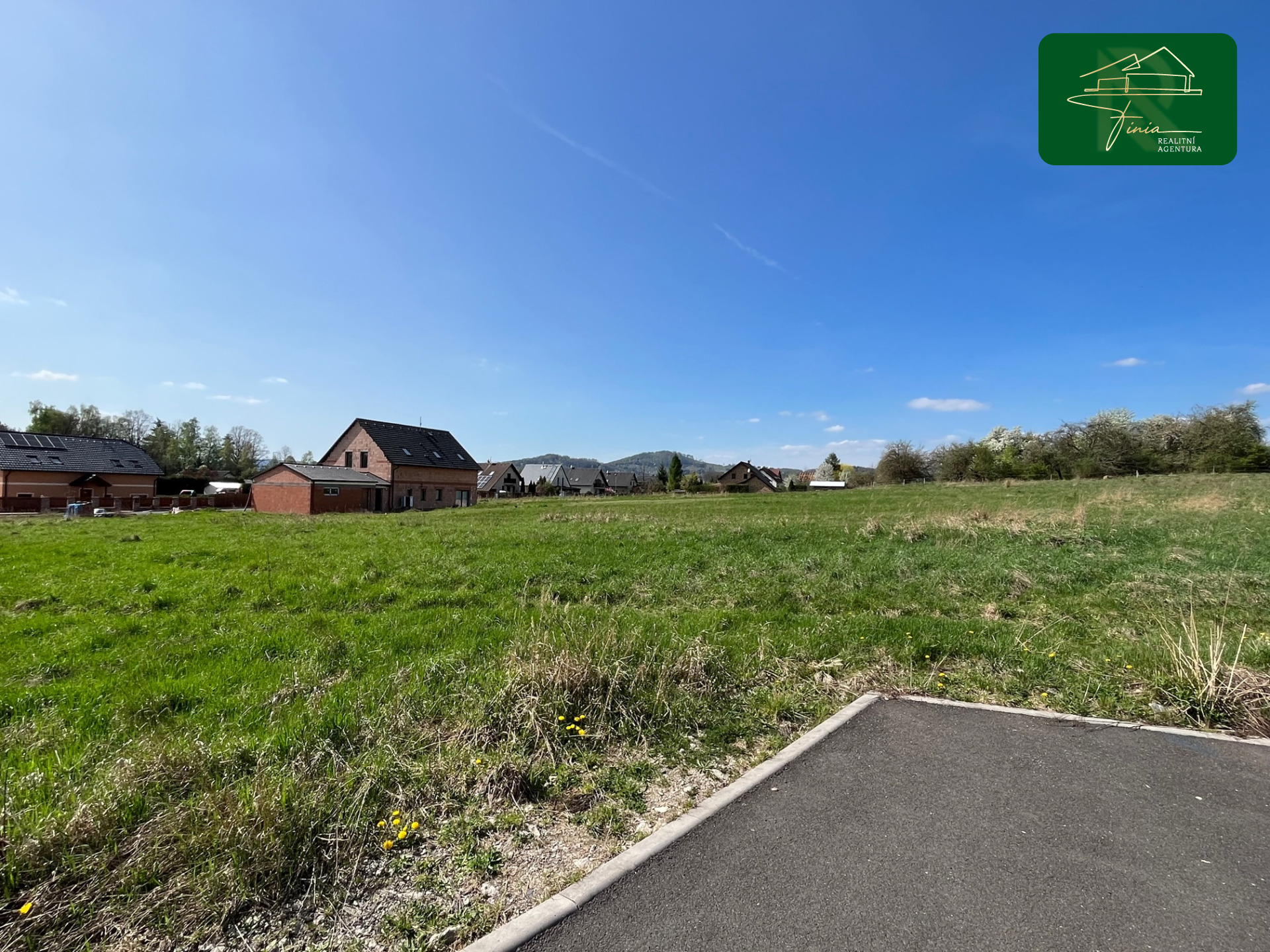 Prodej stavebního pozemku v Horní Libchavě - 4 km od České Lípy
