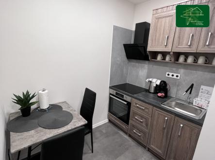 Pronájem bytu, 2+1, 42 m²