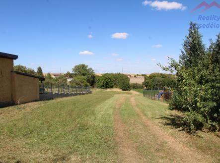 Prodej pozemku pro bydlení, 2 414 m²