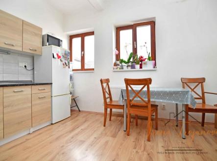 Pronájem bytu, garsoniéra, 39 m² obrázek