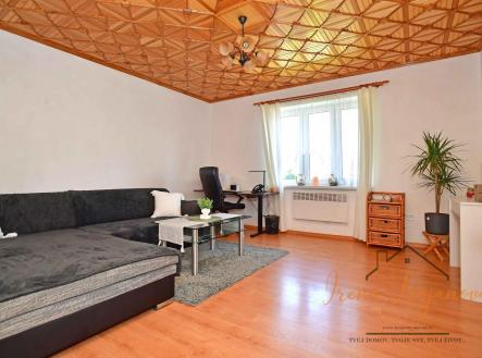 Pronájem - dům/vila, 200 m²