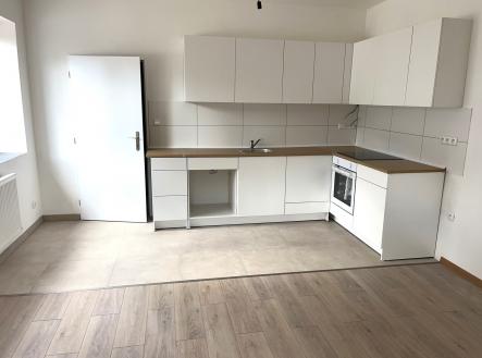 Pronájem bytu, 1+kk, 28 m²