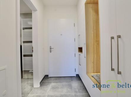 Pronájem bytu, 1+kk, 36 m²