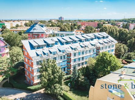 Prodej kanceláře, 317 m²