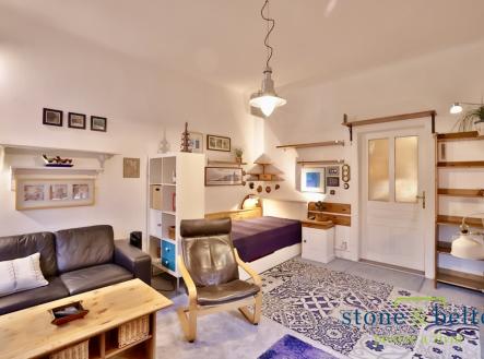 Pronájem bytu, 1+1, 49 m²