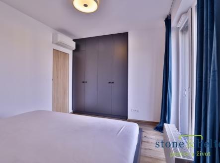 Pronájem bytu, 4+kk, 199 m²