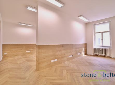 Pronájem kanceláře, 126 m²