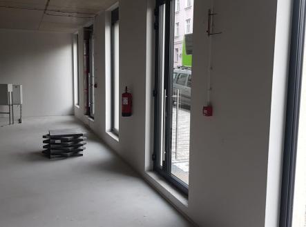 Prodej - obchodní prostor, 168 m²