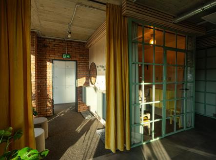 Prodej - obchodní prostor, 379 m²