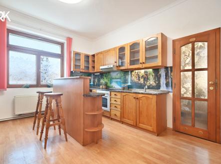 Prodej - obchodní prostor, 386 m²