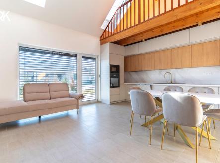 Prodej bytu, 4+kk, 112 m²