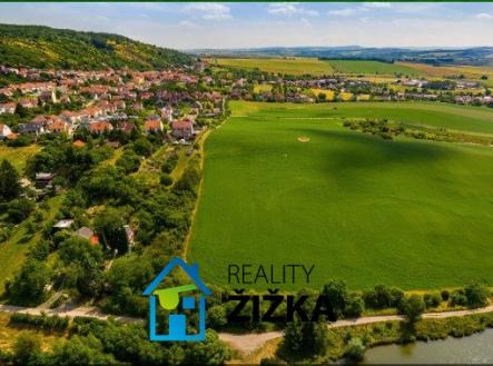 Prodej - pozemek pro bydlení, 678 m² obrázek