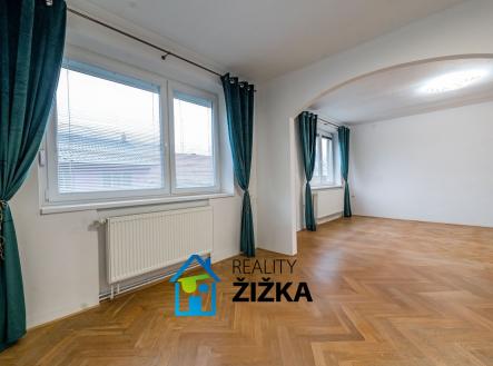 Pronájem bytu, 2+1, 77 m²