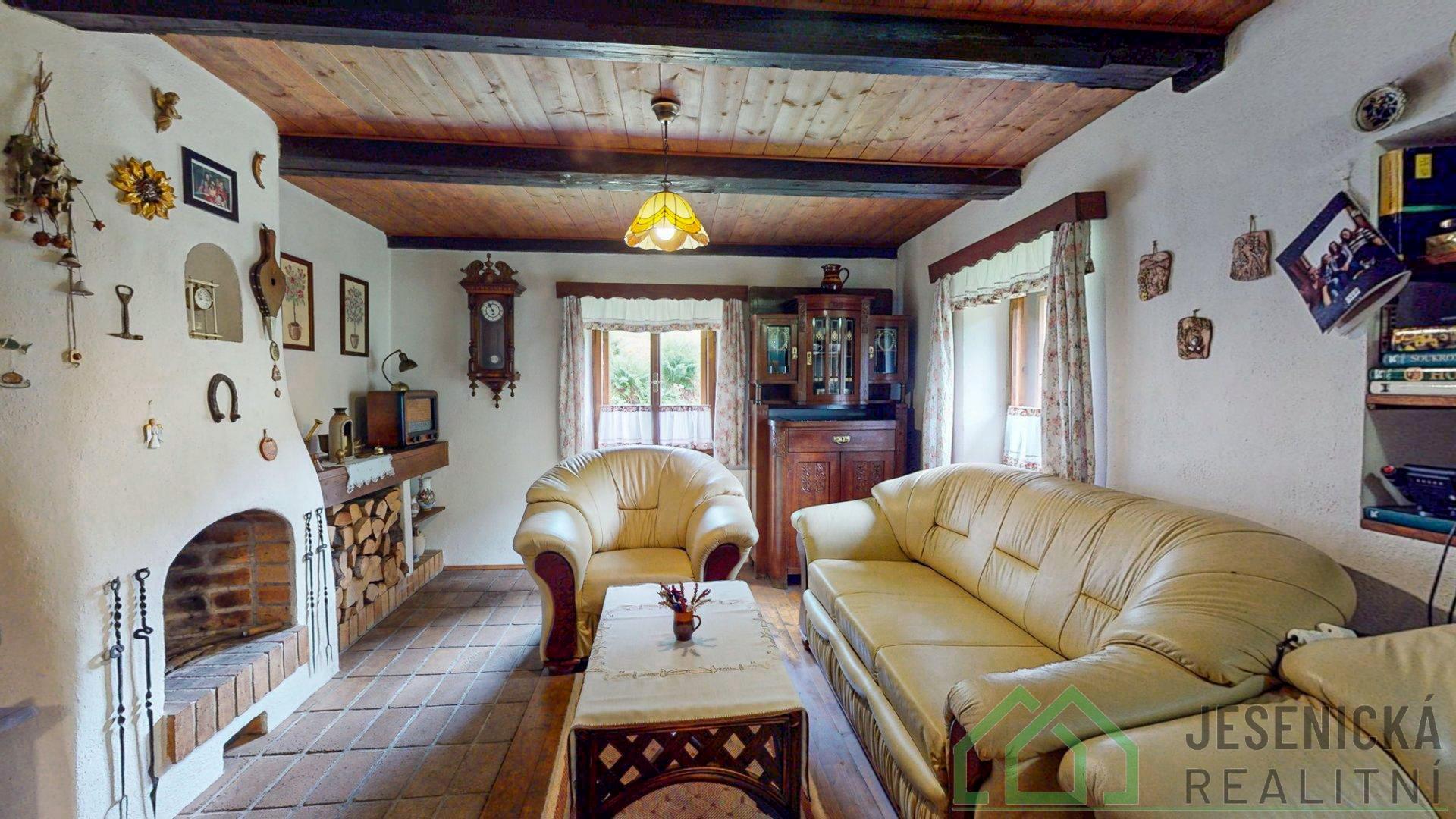 Copy-of-Chata-Travna-07182025_221530.jpg
