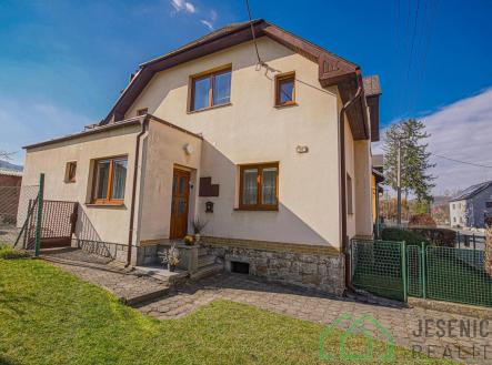 Prodej domu/vily, 144 m²