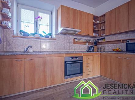 Pronájem bytu, 2+kk, 75 m²