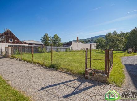 Prodej pozemku pro bydlení, 1 071 m²