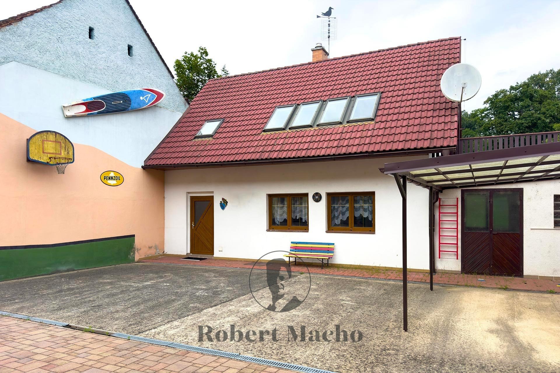 robert-macho-reality-pronajem-domu-veltrusy-12