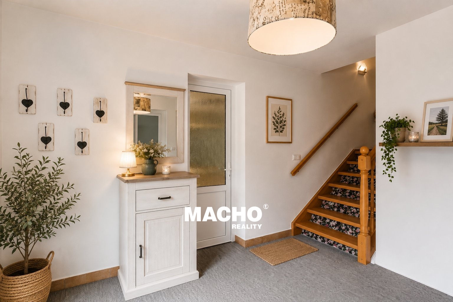 Prodej rodinného domu, 353 m², pozemek 1 320 m² - Kostelec u Křížků, Praha-východ