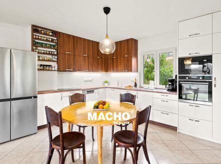 Prodej domu/vily, 333 m²