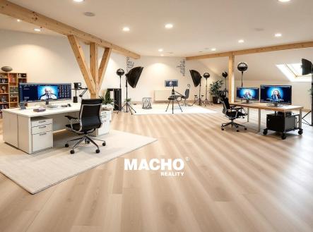 Pronájem kanceláře, 195 m²