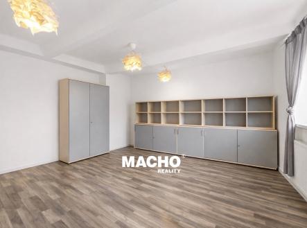 Pronájem bytu, 1+1, 45 m²