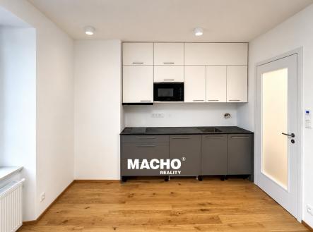 Pronájem bytu, 1+kk, 26 m²