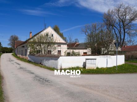 Prodej zemědělského objektu, 3 881 m²